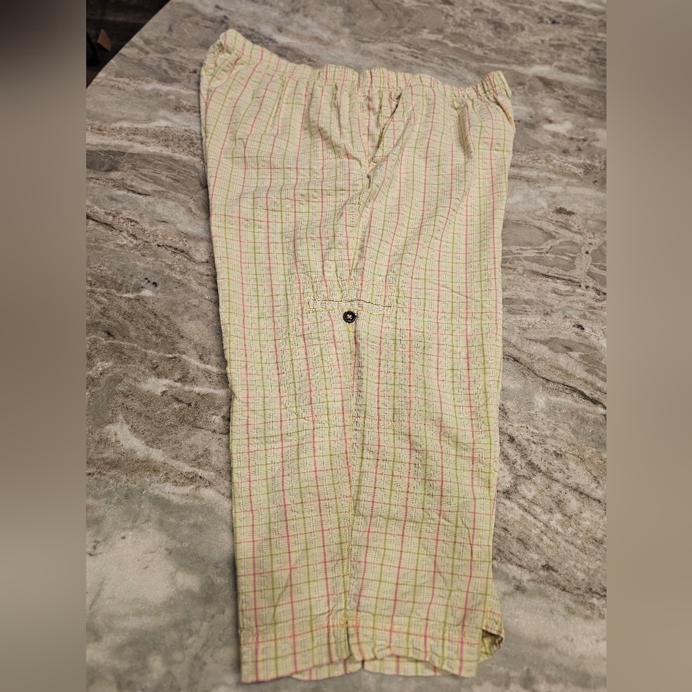 Mountain lake Petite Yellow Pink Green Plaid Capri Pull On pant Xl